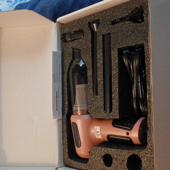 Car  Cleaner - Picture 8 of 10